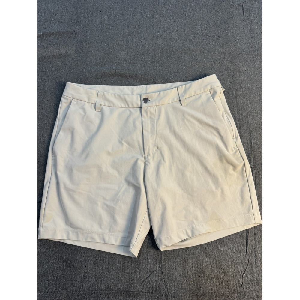 Lululemon ABC Shorts Mens 34 Beige Chino Classic Fit 7" Inseam Warpstreme Khaki